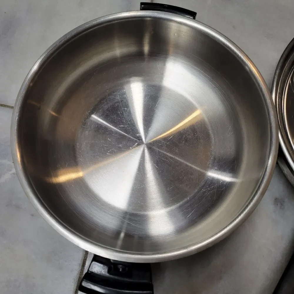 Amway Queen Vintage Stainless Steel 5 Egg Poacher Skillet w/ Strainer